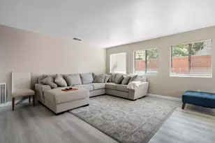 40037 White Leaf Ln, Murrieta, CA 92562 - Photo 9