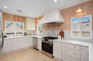 4328 Angeles Vista Blvd, Los Angeles, CA 90008 - Photo 9