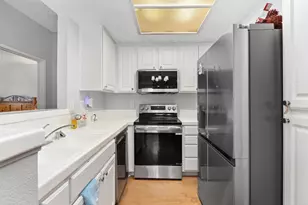 2050 Camino De La Reina, San Diego, CA 92108 - Photo 9