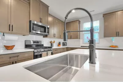 11912 Olivine Road, Victorville, CA 92392 - Photo 15