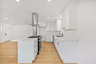 8301 Mission Gorge Road, Santee, CA 92071 - Photo 23