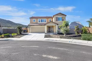 29465 Marblewood Ct, Winchester, CA 92596 - Photo 3