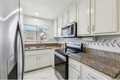 792 N Mollison Avenue #9, El Cajon, CA 92021 - Photo 7