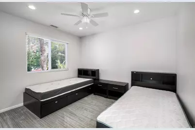 6809 11 Corintia Street, Carlsbad, CA 92009 - Photo 39