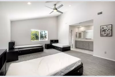 6809 11 Corintia Street, Carlsbad, CA 92009 - Photo 41