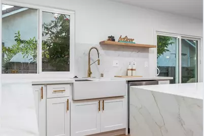 5166 Via Portola, Oceanside, CA 92057 - Photo 25