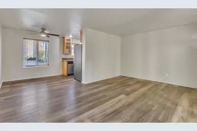 453 Graves Ave #5, El Cajon, CA 92020 - Photo 3