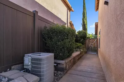 13740 Gateway View Dr, El Cajon, CA 92021 - Photo 35