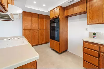 895 Mesa Place, Chula Vista, CA 91910 - Photo 11