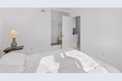 7425 Alsacia St, San Diego, CA 92139 - Photo 11