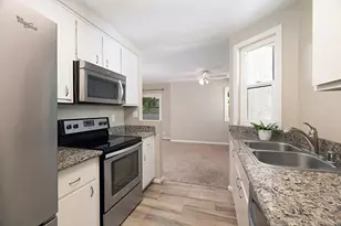 8448 Via Sonoma, La Jolla, CA 92037 - Photo 13