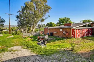 7098 Neri Dr, La Mesa, CA 91942 - Photo 7