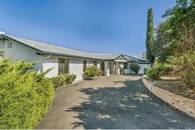 1051 Via Rancho Parkway, Escondido, CA 92029 - Photo 3