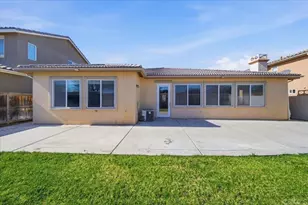 31855 McCartney Dr, Winchester, CA 92596 - Photo 33