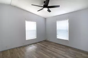 9459 Mission Gorge Rd, Santee, CA 92071 - Photo 13