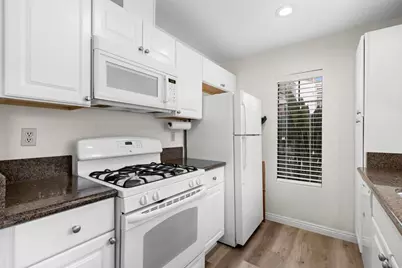 13095 Wimberly Square #107, San Diego, CA 92128 - Photo 9