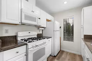 13095 Wimberly Square, San Diego, CA 92128 - Photo 9