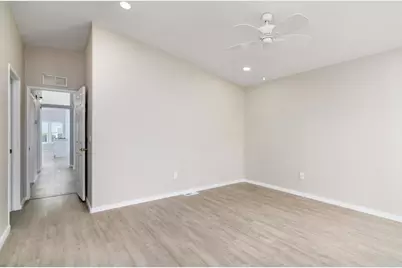 35 Parkwood Lane, Oceanside, CA 92054 - Photo 21