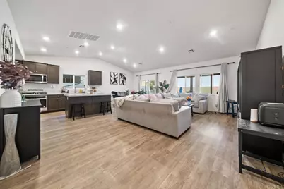 28428 Fressia Drive, Winchester, CA 92596 - Photo 9