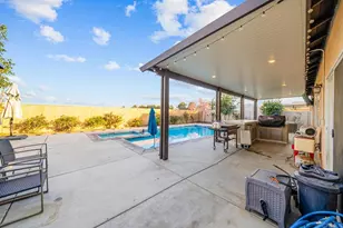 28428 Fressia Dr, Winchester, CA 92596 - Photo 35