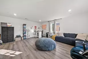 28428 Fressia Dr, Winchester, CA 92596 - Photo 11