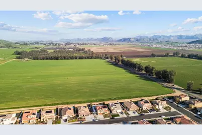 28428 Fressia Drive, Winchester, CA 92596 - Photo 57