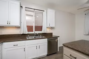 8772 Glen Vista Way, Santee, CA 92071 - Photo 13