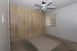 1410 Grayson Cir, Firebaugh, CA 93622 - Photo 15