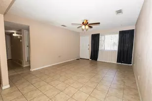 1410 Grayson Cir, Firebaugh, CA 93622 - Photo 7