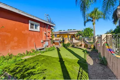 220 W Calle Primera, San Ysidro, CA 92173 - Photo 5