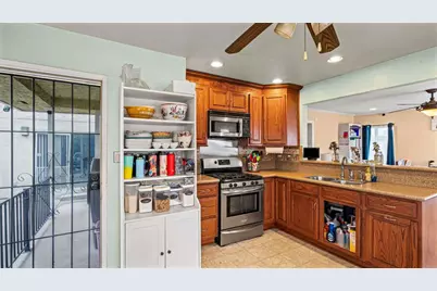 61 Del Mar Avenue, Chula Vista, CA 91910 - Photo 9