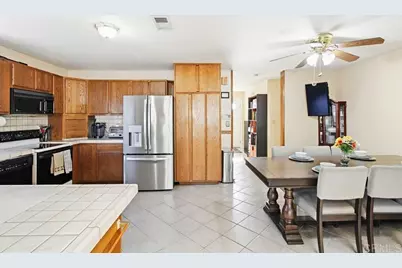 8672 Aquarius  Dr, San Diego, CA 92126 - Photo 11