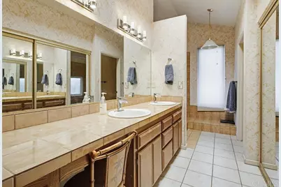 8672 Aquarius  Dr, San Diego, CA 92126 - Photo 13