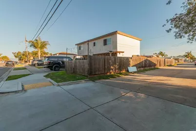 904 12th Street, Imperial Beach, CA 91932 - Photo 13