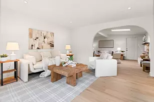 4927 Chateau Dr, San Diego, CA 92117 - Photo 5