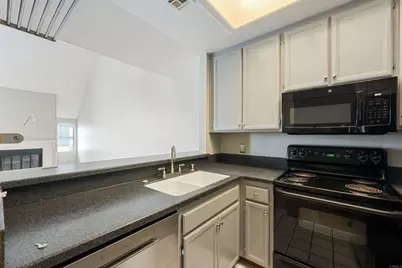 2232 River Run Drive #206, San Diego, CA 92108 - Photo 9