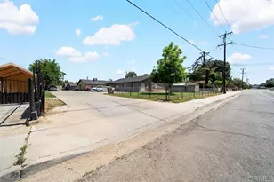 326 Beardsley Ave, Bakersfield, CA 93308 - Photo 3