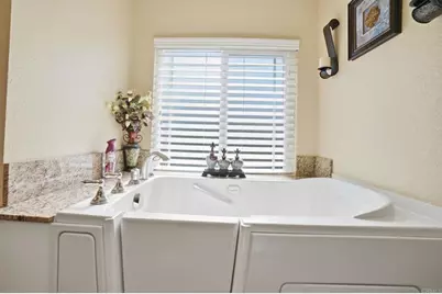 1481 Martinique Drive, Hemet, CA 92543 - Photo 41