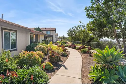 510 Bluffview Rd, Spring Valley, CA 91977 - Photo 17