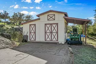 2157 Via Dieguenos, Alpine, CA 91901 - Photo 27