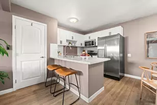 3549 Castle Glen Dr, San Diego, CA 92123 - Photo 5