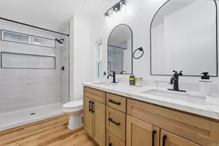 8975 Lawrence Welk Dr, Escondido, CA 92026 - Photo 19