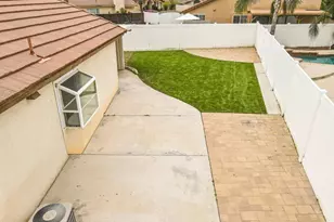 1584 Napoli Way, San Jacinto, CA 92583 - Photo 5