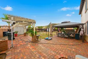 332 Monument Pkwy, Perris, CA 92570 - Photo 11