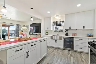 8179 Knollwood Road, San Diego, CA 92114 - Photo 11