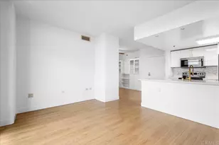 425 W Beech St, San Diego, CA 92101 - Photo 3