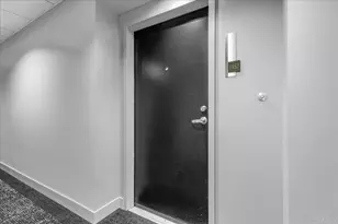 425 W Beech St, San Diego, CA 92101 - Photo 25