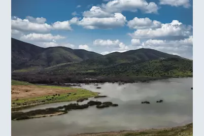 10027 Vallata Court, Spring Valley, CA 91977 - Photo 15