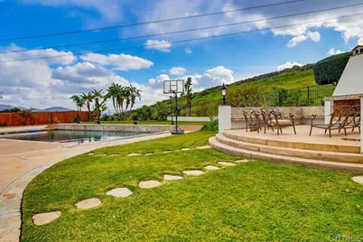 2932 Ranch Gate Rd, Chula Vista, CA 91914 - Photo 11