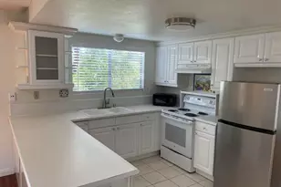 155 Rosebay Dr, Encinitas, CA 92024 - Photo 11